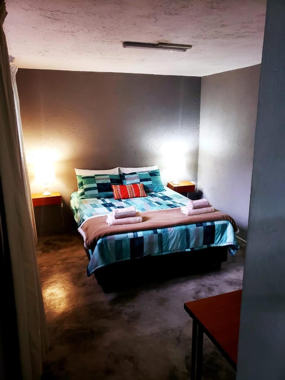 13 @ Rhinoroad Nelspruit Apartment Mbombela Bagian luar foto